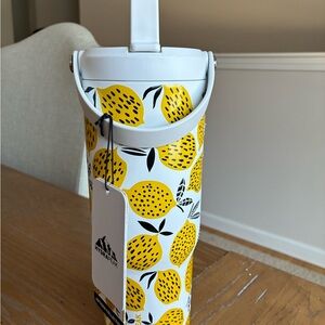 Hydrapeak White and Yellow Lemon Pattern water bottle ARTISAN COLLECTION